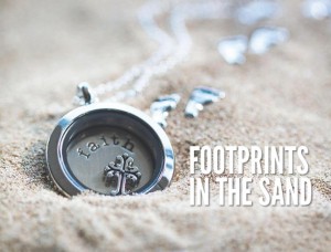 Locket - Footprints
